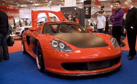 Купе Porsche Carrera GT...