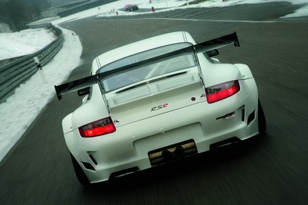 Porsche обновил спортив...